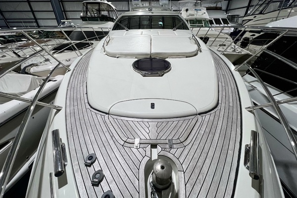 2010 Azimut 62
