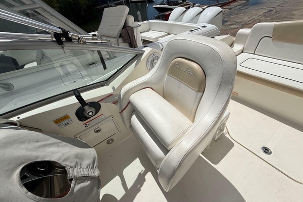 24ft Sea Ray Yacht For Sale