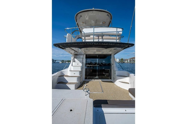 2010 Sea Ray 52