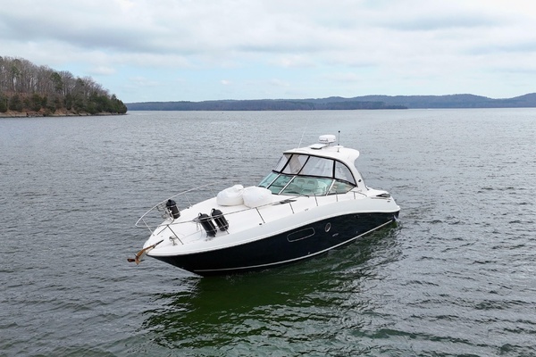 38ft Sea Ray Yacht For Sale