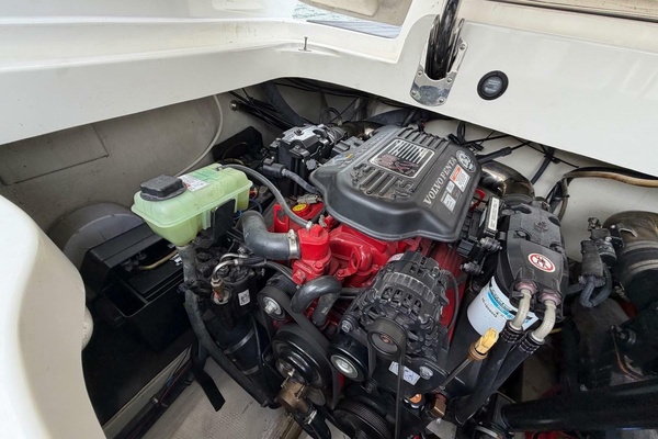 29ft Cobalt Yacht For Sale