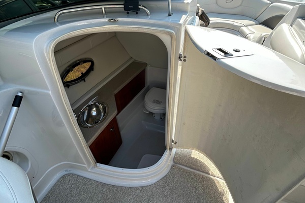 30ft Crownline Yacht For Sale