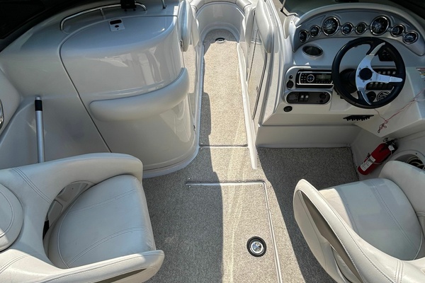 30ft Crownline Yacht For Sale