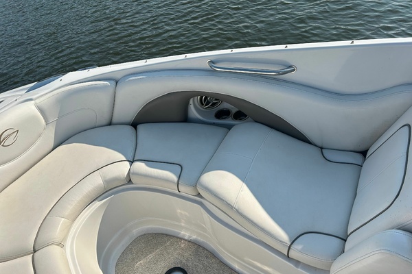 30ft Crownline Yacht For Sale