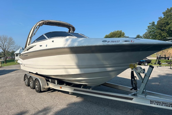 30ft Crownline Yacht For Sale
