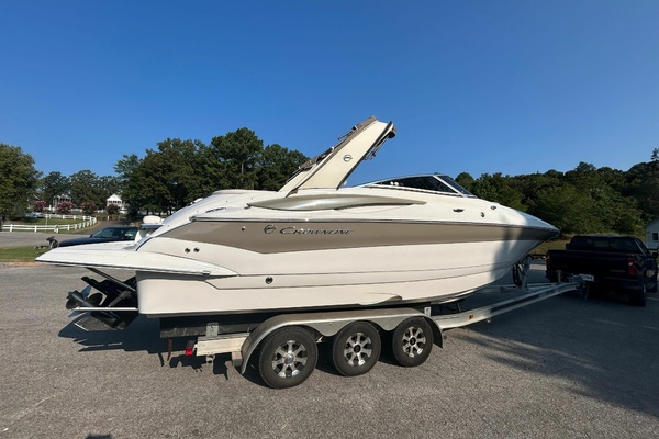 30ft Crownline Yacht For Sale