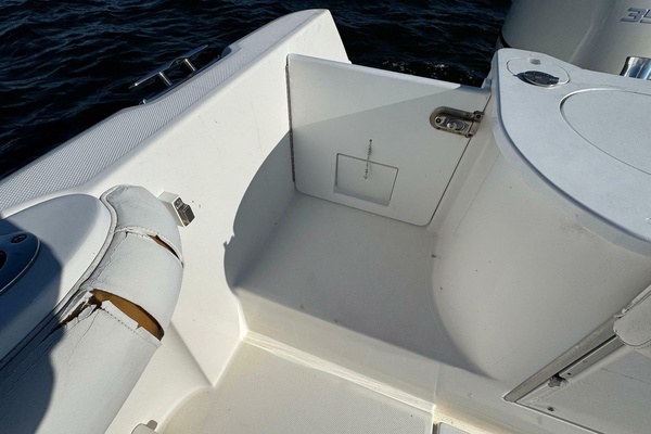 35ft Everglades Yacht For Sale