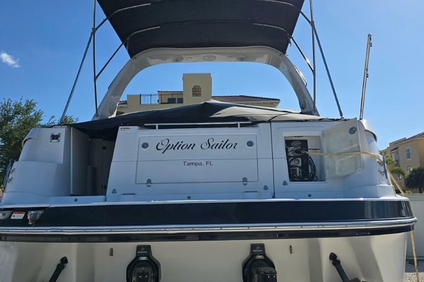 37ft Four Winns Yacht For Sale