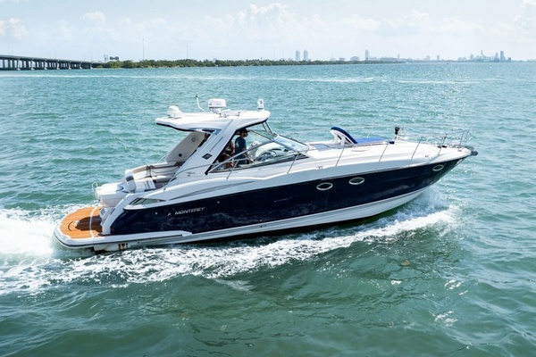 2008 Monterey 400 Sport Yacht