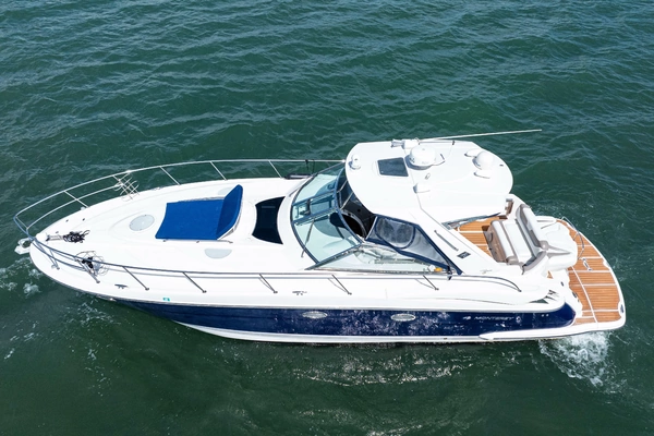 Photo of the 2008 Monterey 400 Sport Yacht
