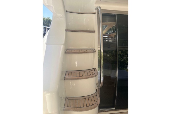 Splendor 55ft Azimut Yacht For Sale
