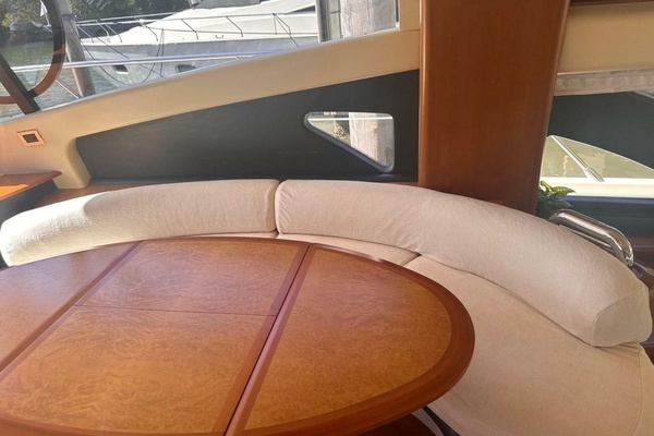 Azimut 55E Yacht For Sale