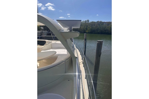 2007 Azimut 55