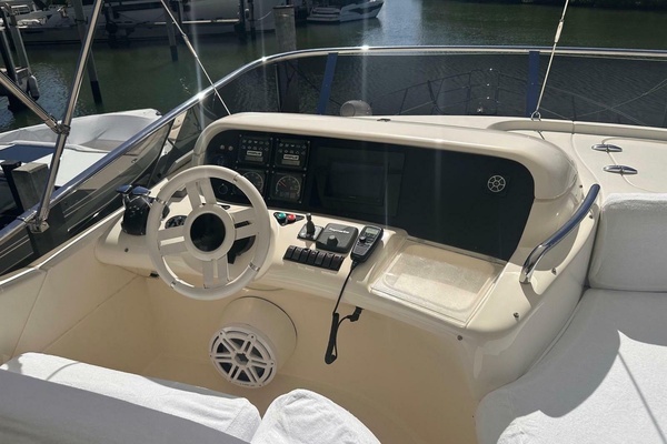 Splendor 55ft Azimut Yacht For Sale