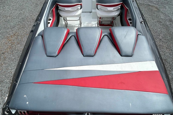 Fly By Five 30ft Baja Yacht For Sale