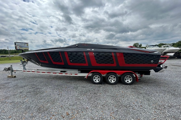 Fly By Five 30ft Baja Yacht For Sale