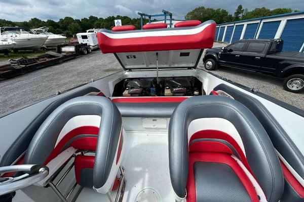 Fly By Five 30ft Baja Yacht For Sale