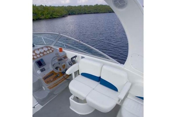 32ft Bayliner Yacht For Sale