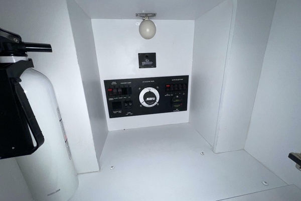36ft Carver Yacht For Sale