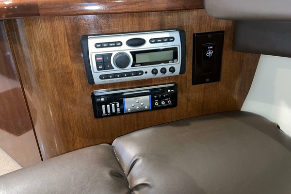 36ft Carver Yacht For Sale
