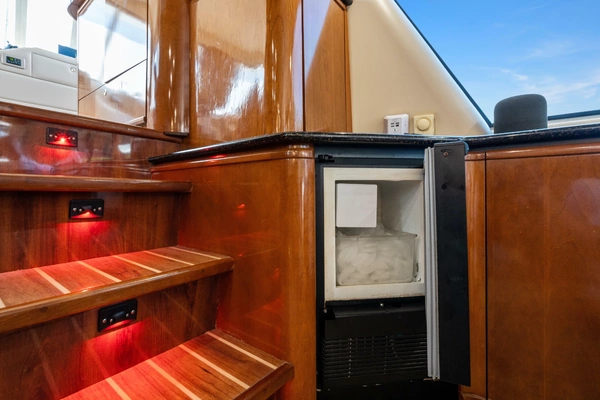 2007 Meridian 49