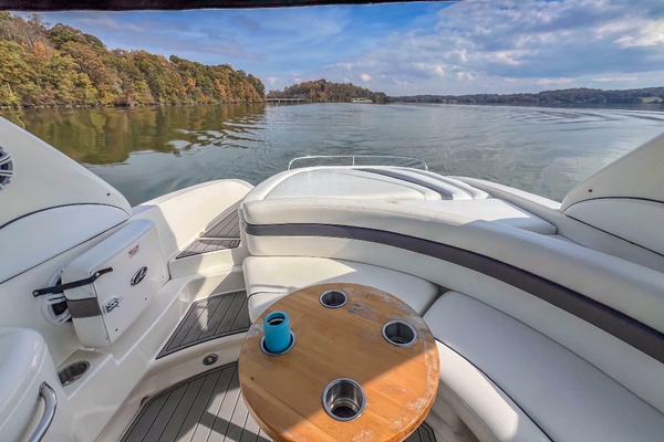 30ft Sea Ray Yacht For Sale
