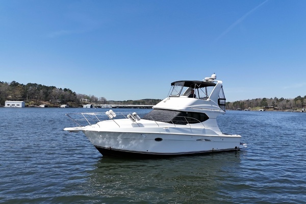 2007 Silverton 37