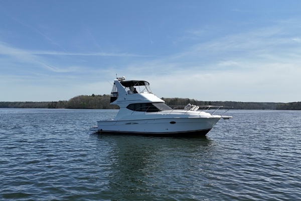 2007 Silverton 37