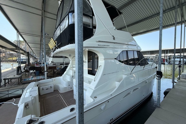 2007 Silverton 37