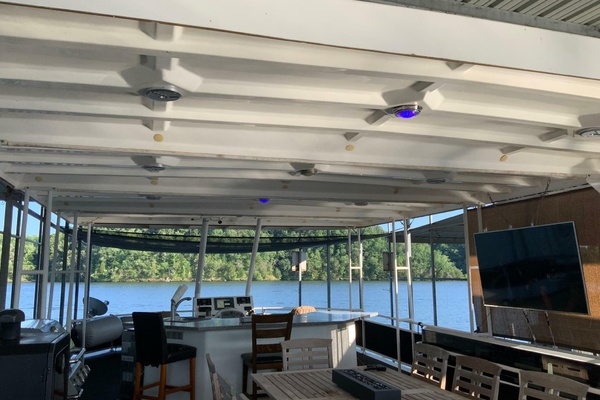 64ft Skipperliner Yacht For Sale