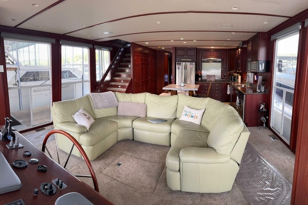 64ft Skipperliner Yacht For Sale