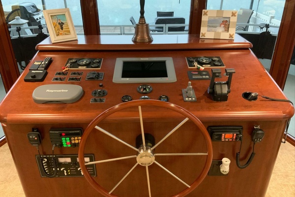 64ft Skipperliner Yacht For Sale