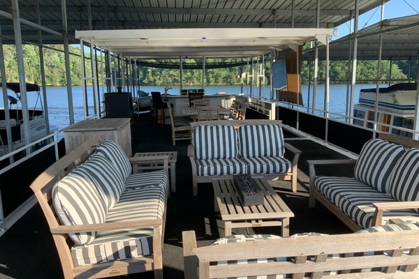 64ft Skipperliner Yacht For Sale