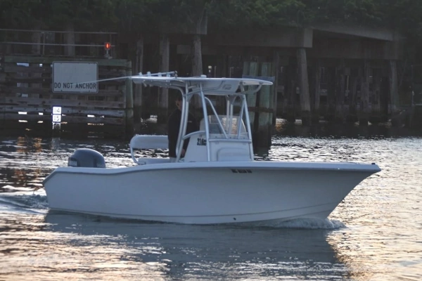 Photo of the 2007 Tidewater 216 CC Adventure
