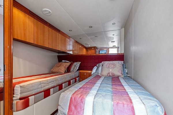 68ft Hatteras Yacht For Sale