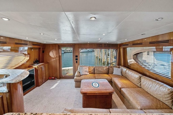 68ft Hatteras Yacht For Sale