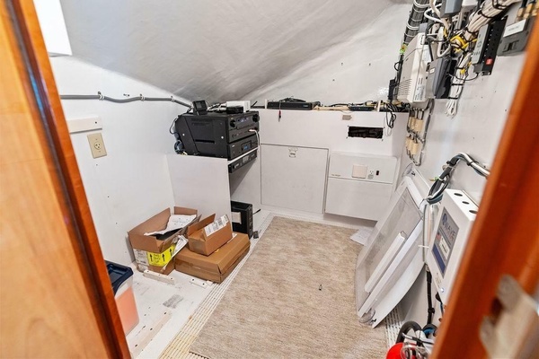 68ft Hatteras Yacht For Sale