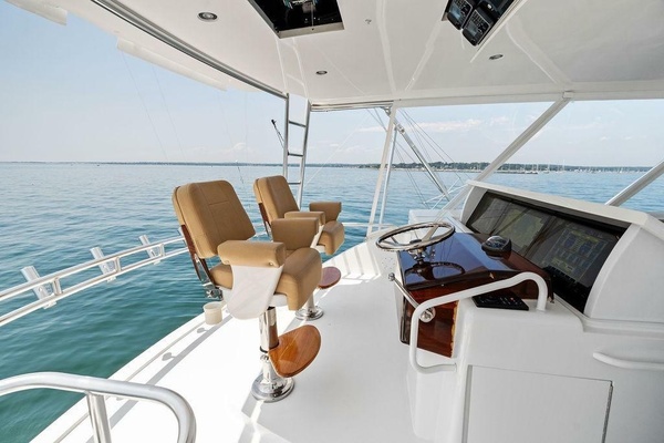 68ft Hatteras Yacht For Sale