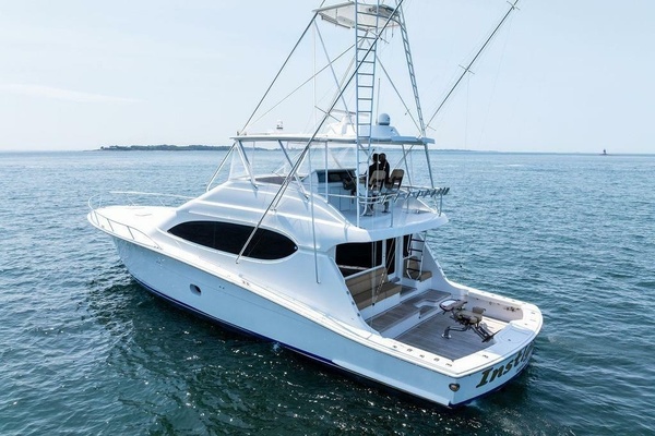 68ft Hatteras Yacht For Sale