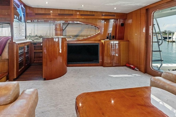 68ft Hatteras Yacht For Sale