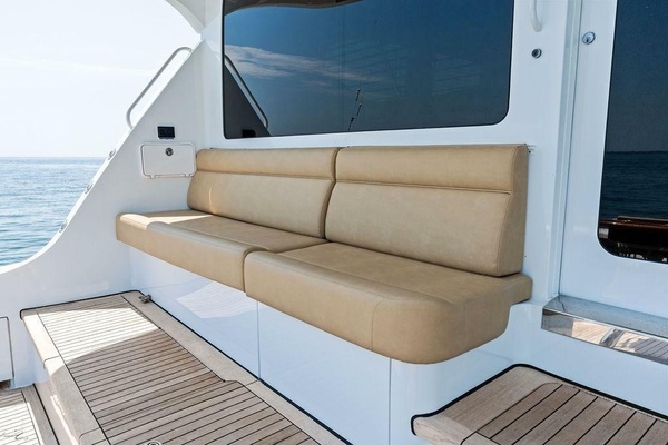 68ft Hatteras Yacht For Sale