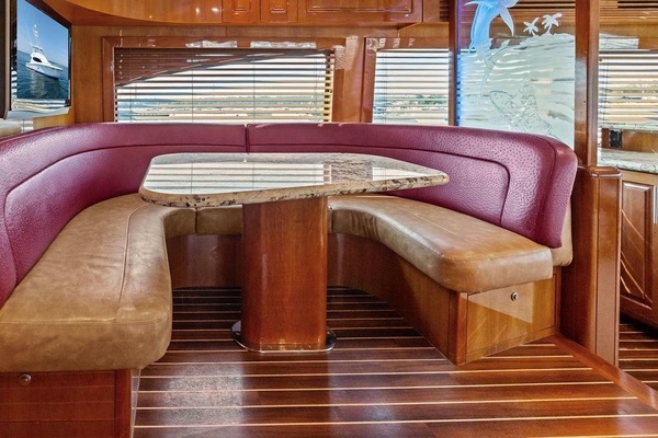 68ft Hatteras Yacht For Sale