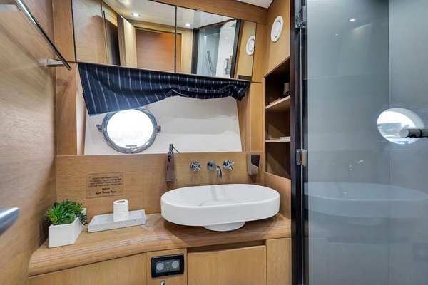 Therapy 75ft Aicon Yacht For Sale