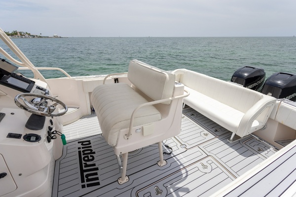35ft Intrepid Yacht For Sale