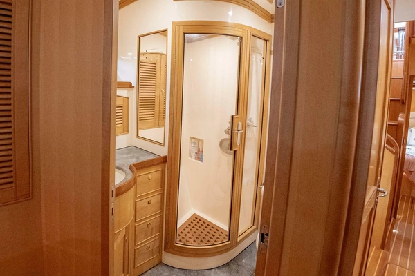 2006 Marlow 72