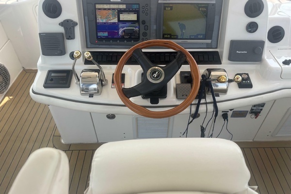 Sea Ray 52 Sedan Bridge Yacht For Sale
