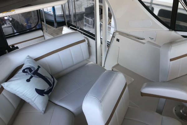 Agape III 41ft Carver Yacht For Sale
