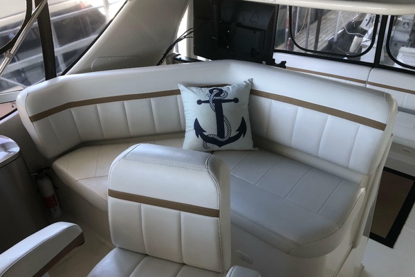 Agape III 41ft Carver Yacht For Sale
