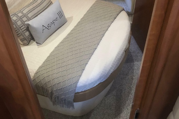 Agape III 41ft Carver Yacht For Sale