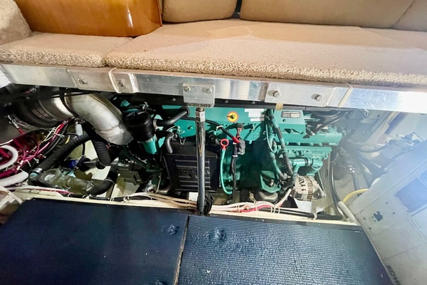 Fire Away 44ft Carver Yacht For Sale